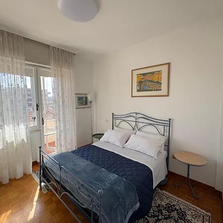Apartman Adriatico 98 *