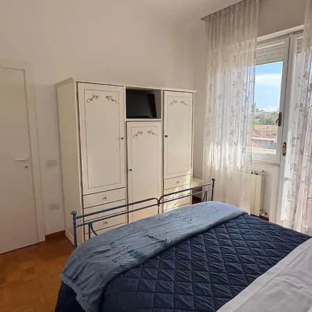 Adriatico 98 Apartman *